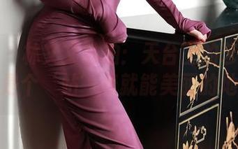 秀人网 – 林文文私拍：天台上的艺术作品，真是个‘站’着就能美丽的地方！