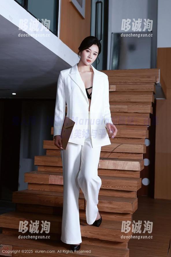 秀人网 - 玛鲁娜Manuela的妹妹：合集里的美好与平凡