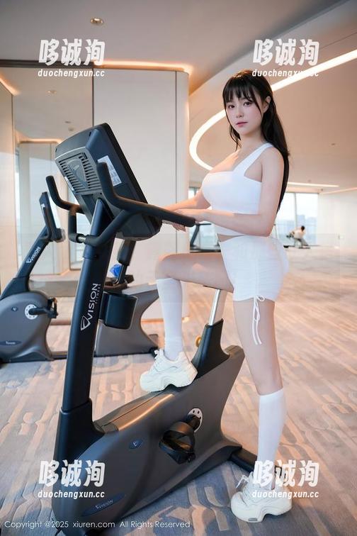 秀人网 - 女孩，露露小喵，和那些让人错愕的无圣光美图！