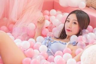 穆零Mu0双人：在这图库里，她和……谁？是我自己也开始怀疑人生了！