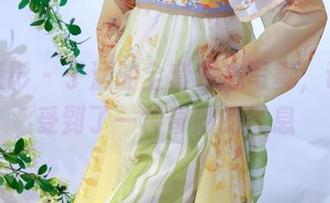 绮梦摄影 – 子涵的全套甜心写真，让我感受到了一种奇妙的气息
