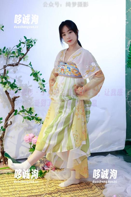 绮梦摄影 - 子涵的全套甜心写真，让我感受到了一种奇妙的气息