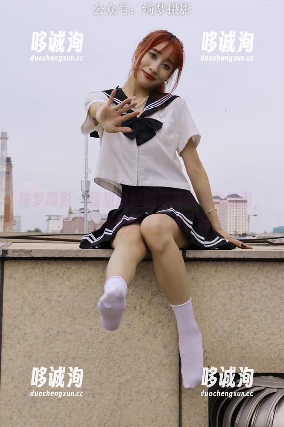 绮梦摄影-甜甜 绮梦摄影 - 甜甜的长腿写真集下载指南,准备好接受腿上热度了吗?