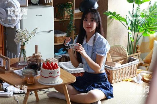绮梦摄影 - 观看蔡蔡——这妹妹的写真真是让人忍不住多看几眼，细节真是妙啊。
