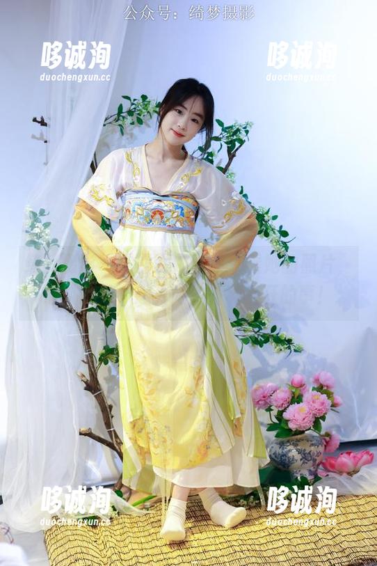 绮梦摄影 - 露露女神合集：看她的照片，心跳加速，想为她做各种疯狂的事！