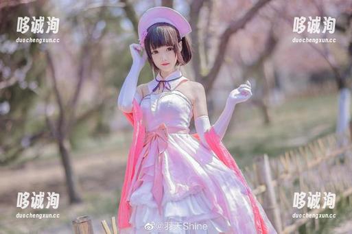 肯娘美图分享：羽天shine也会有些小惊喜，快来找乐子！