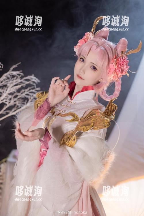花兮_honoka连衣裙：每一张图片都在暗示，我是不是该买裙子了？