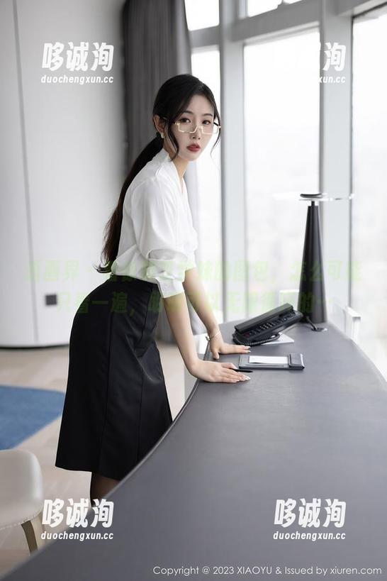 语画界 - 看徐莉芝学妹的图包，怎么可能只看一遍，明明可以无限循环的…