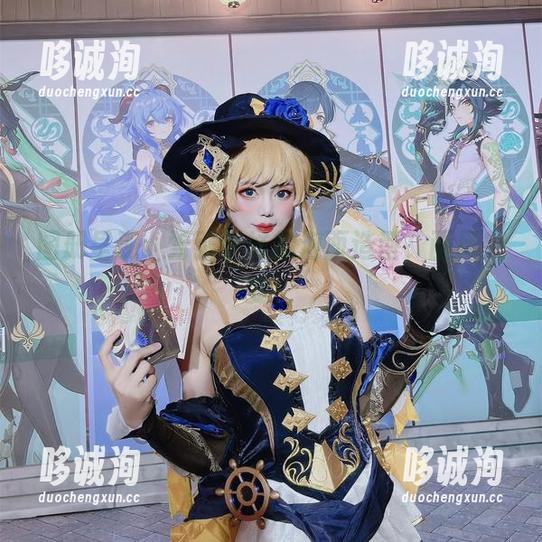 图册呈现：雪猫学妹的泡面造型，画风突变！