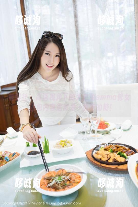 魅妍社 - 高清视角下的大白兔emma修女，图包内容居然是…偷吃的糖！