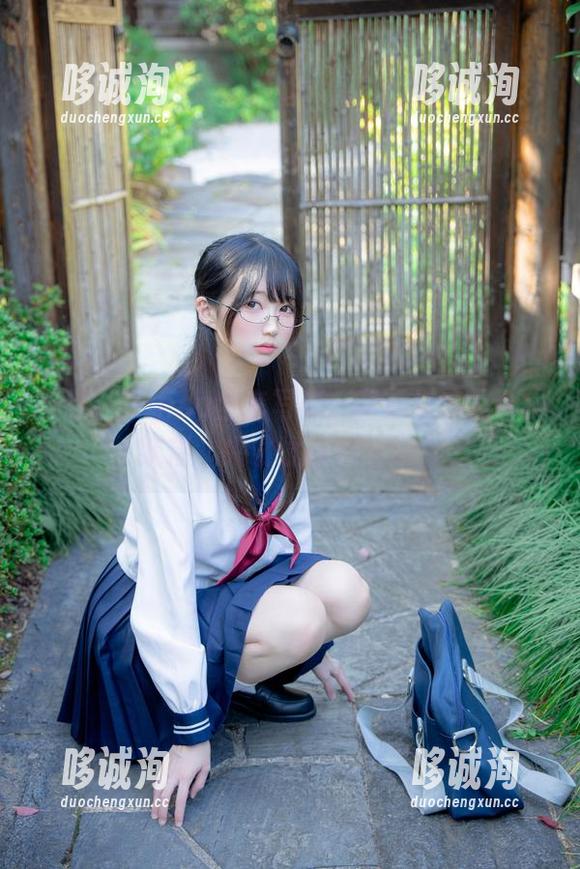 魔物喵nigisa 魔物喵nigisa全套写真:甜心其实是个小妖精,来试试被魅惑吧!