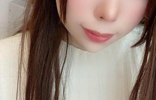 职业装的魅力，鹿野希在图库里随时给你上了一堂‘职场风情’课