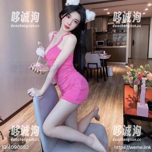 微密圈 - 私房照该这么拍！黎允熙baby的枣红睡裙合集让我想跟她一起翻滚。